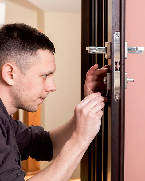 : Professional Locksmith For Commercial And Residential Locksmith Services in La Ca, CA