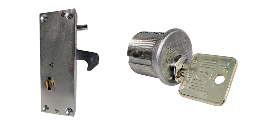 RR Fence Gates Brink Locks Repair in La Ca, California